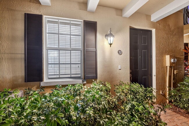 Building Photo - 2502 N Dixie Hwy