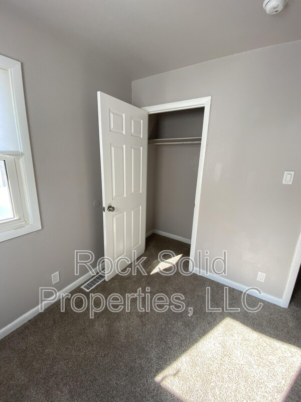Building Photo - 2020 Dunn Ave