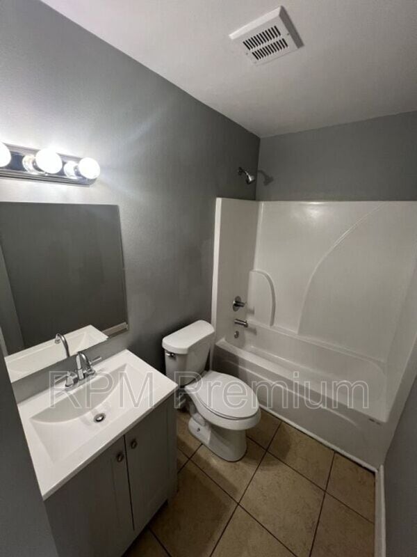 Building Photo - 5149 Baker Blvd