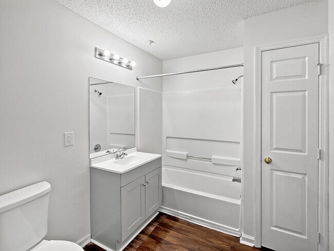 Building Photo - Massive 3 Bedroom in Montevallo*** 3 Bed 2 Bath $1,329/mo**Deposit $0