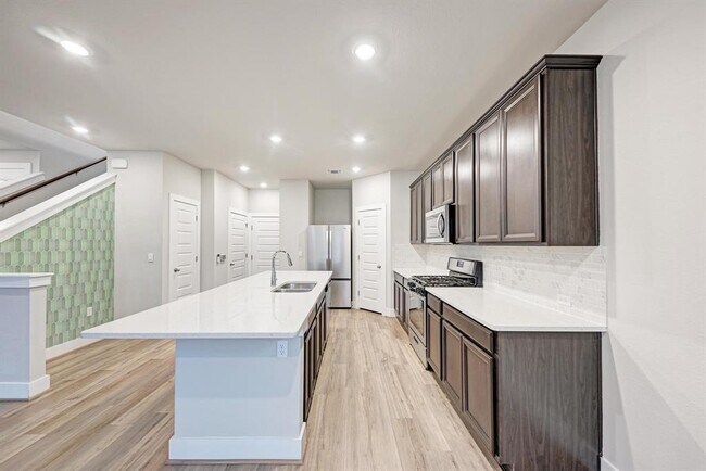 Building Photo - 7319 Travertine Spring Dr