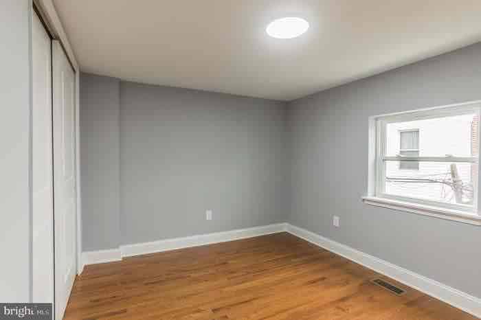 Building Photo - 717 Sigel St