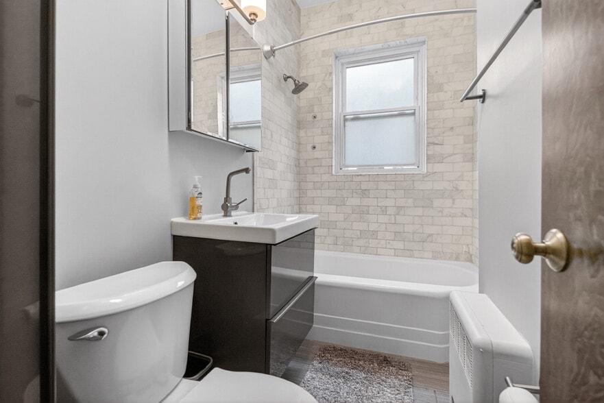 Building Photo - 5203 N Winthrop Ave