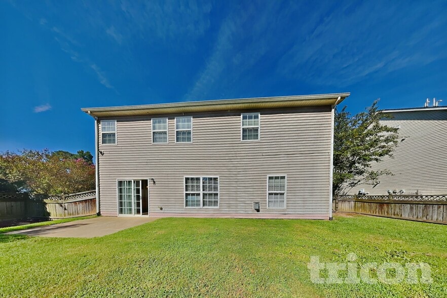 Building Photo - 30 Rowan Dr