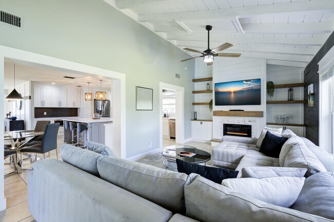 Building Photo - 11577 Anhinga Dr