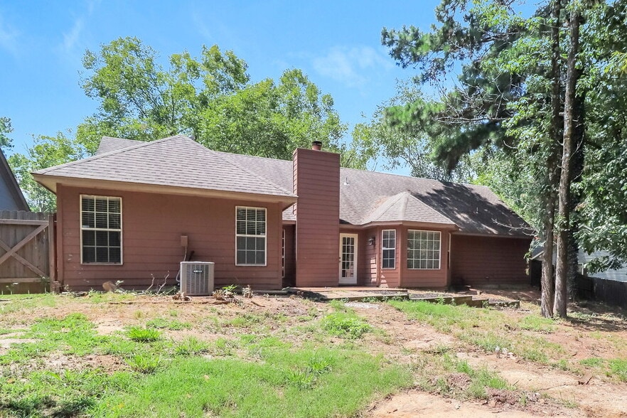 Building Photo - 5686 Richburg Ave