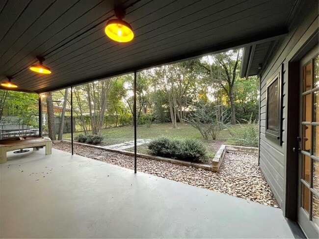 Building Photo - 4504 Elwood Rd
