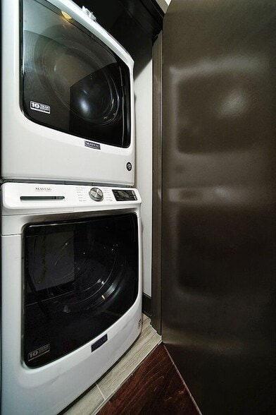 Washer/Dryer - 64 Fern Ave