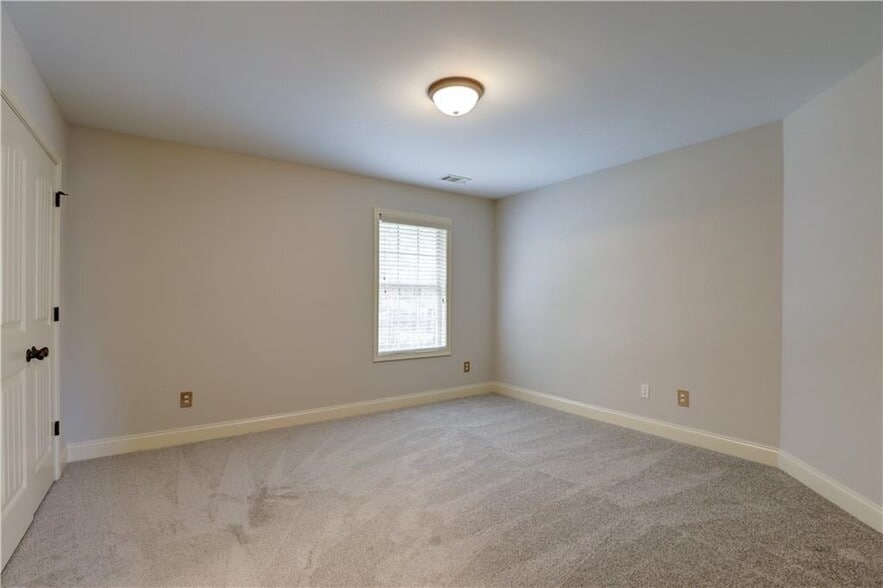 Building Photo - 1451 Primrose Park Rd