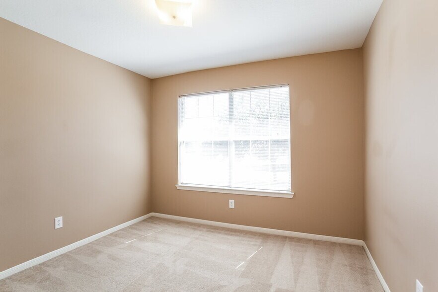 Building Photo - 2623 Merganser Ct