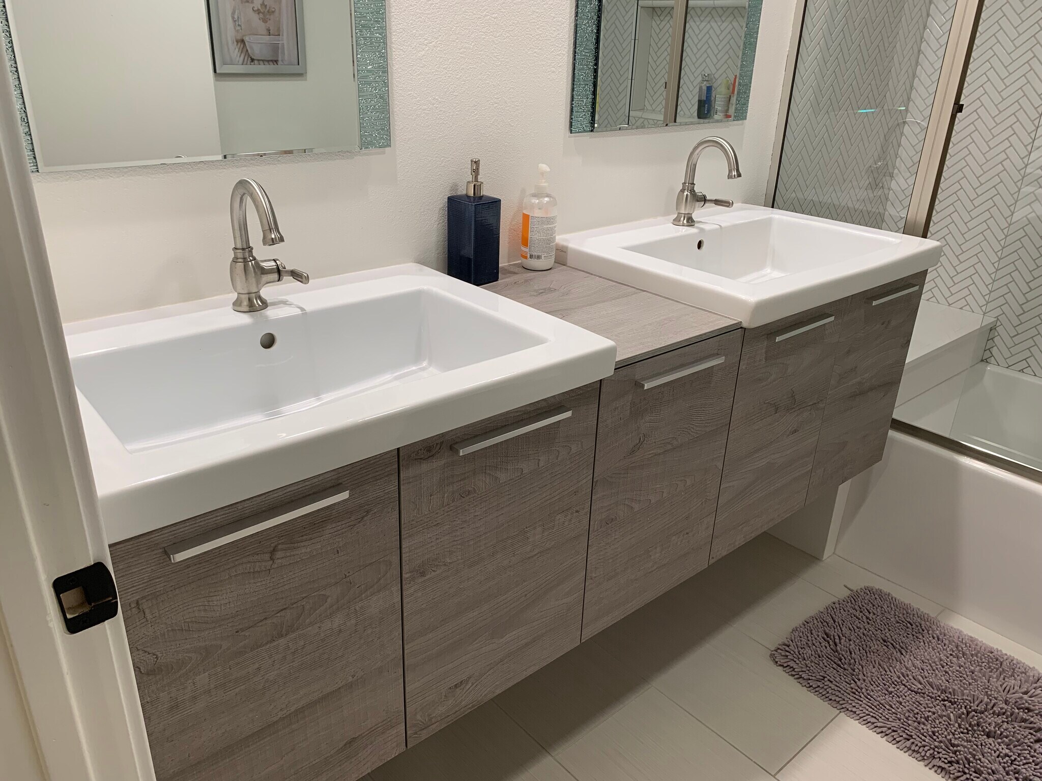 Fully renovated bathroom 2 - 4249 Longridge Ave