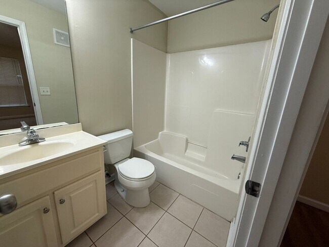 Building Photo - LEASING FOR AUGUST 2026! WOODLANDS OF ATHENS