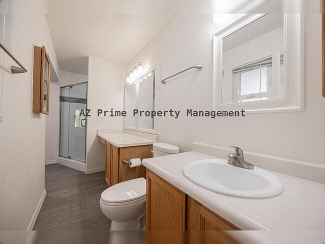 Building Photo - 428 E Fremont Dr