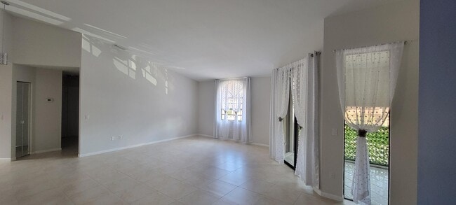 Building Photo - 5299 Europa Dr