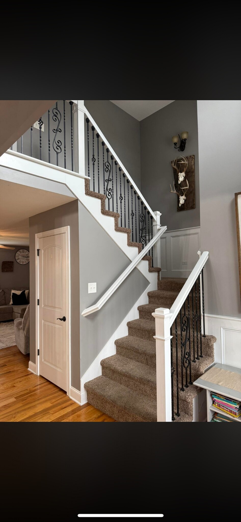 Building Photo - 812 Carousel Ct