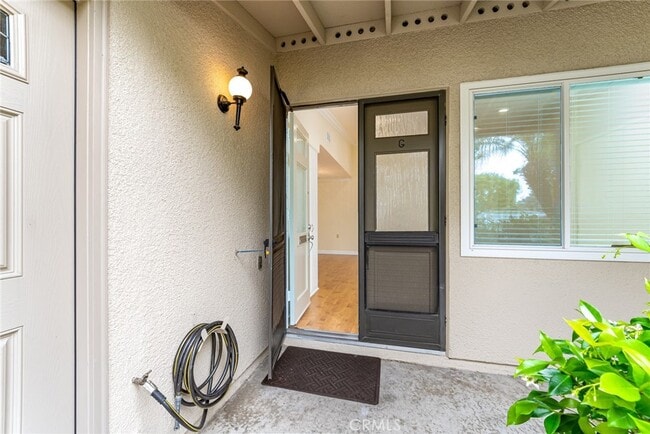 Building Photo - 707 Avenida Majorca