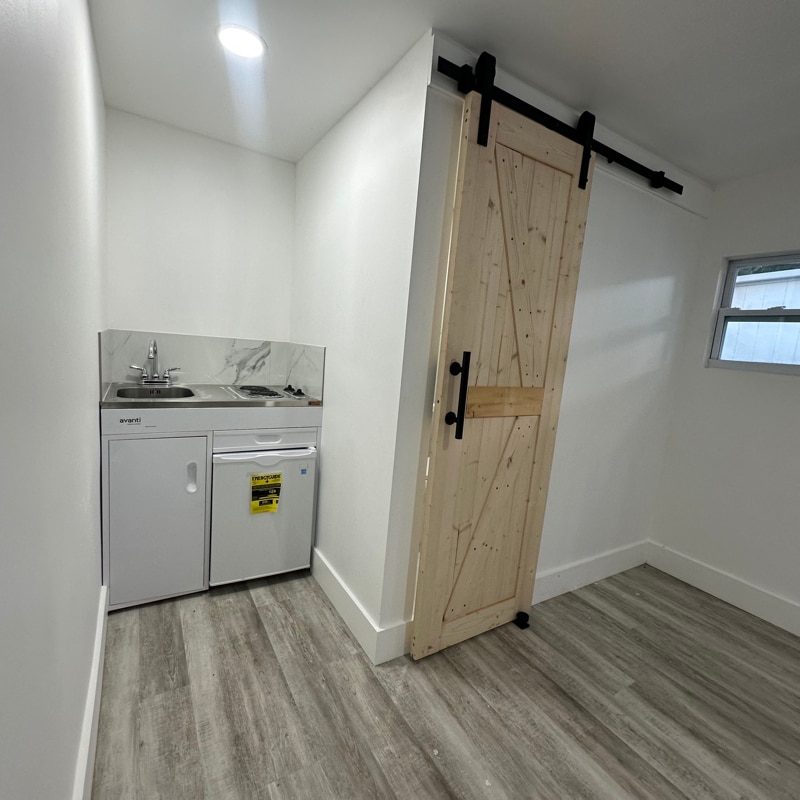 Building Photo - 915 NW 46th St