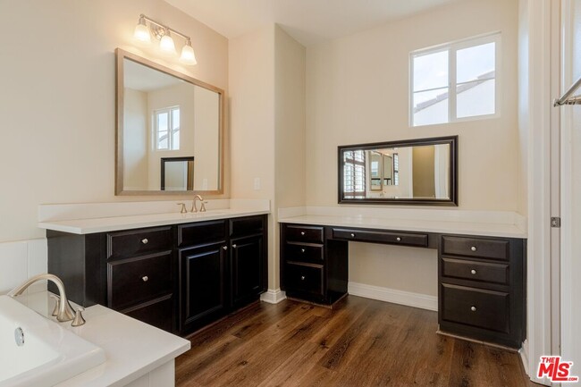Building Photo - 28128 N Anvil Ct
