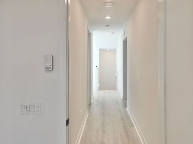 Building Photo - 16332 Dawn Wy