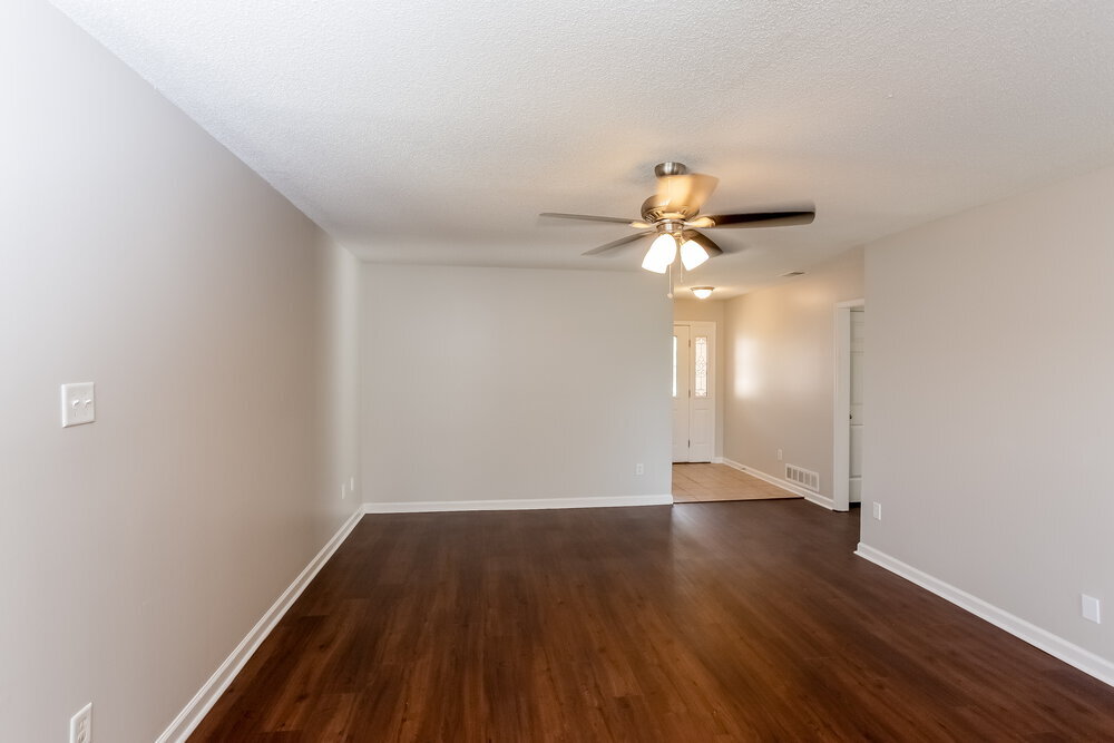 Building Photo - 1110 Greenwich Dr