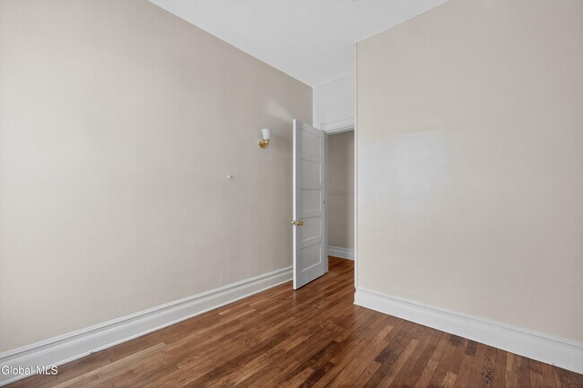 Building Photo - 2333 15th St
