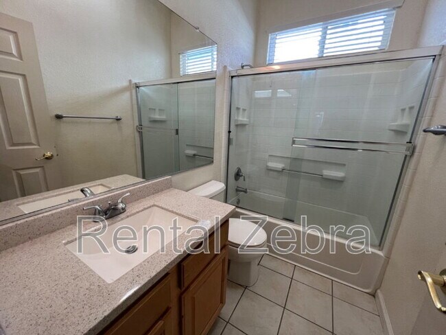 Building Photo - 1239 Catalina Dr