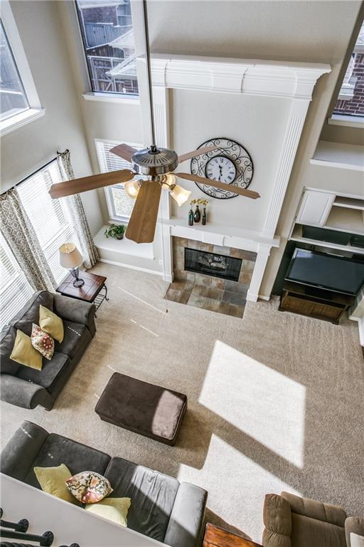 Building Photo - Immaculate home on a beautifully landscaped lot, tandem garage, plenty of storage!