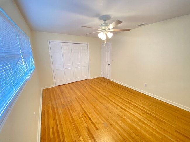 Building Photo - 2/2 in Orange City