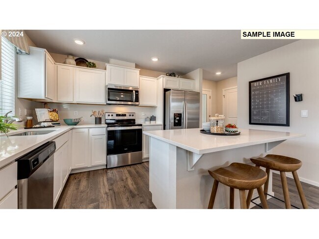 Building Photo - 10440 NE 120th Ave