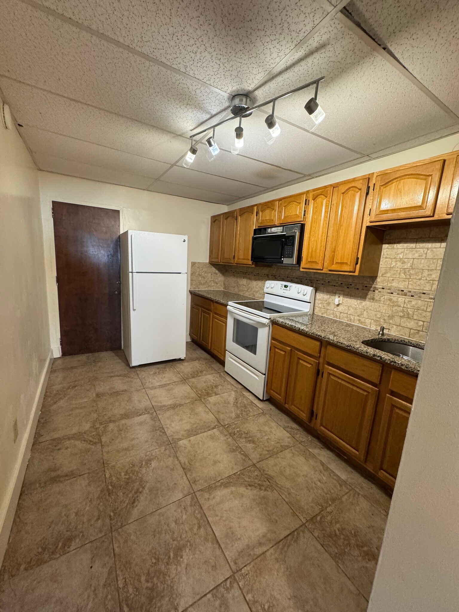 Kitchen Microwave, Stovetop Range & REfrigerator - 151 N Hanover St