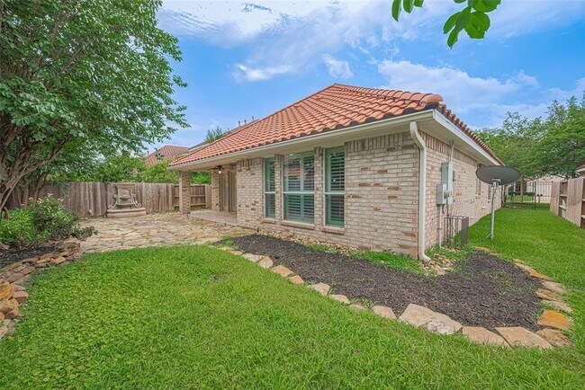 Building Photo - 17 Peach Tree Ct