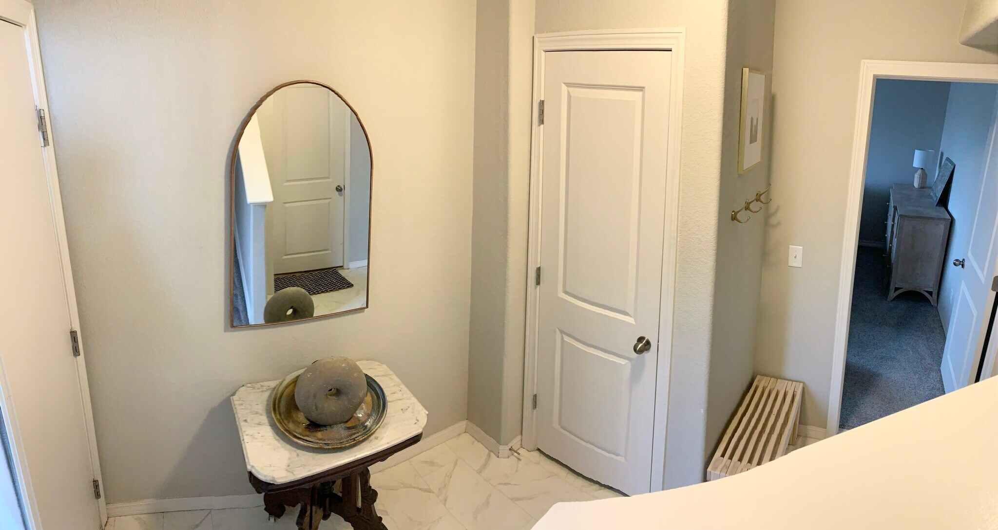 Building Photo - 713 Grissom Dr