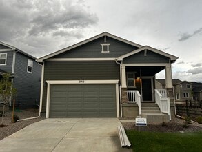 Building Photo - Spacious and Updated 3 Bedroom Home with Attached Garage in Longmont Available for June!