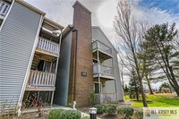 Building Photo - 420 Ravens Crest Dr