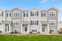 Building Photo - 2463 Bella Dr