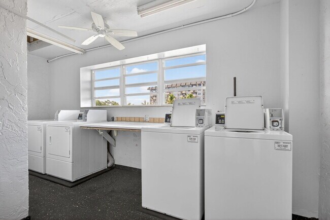Building Photo - 777 S Federal Hwy