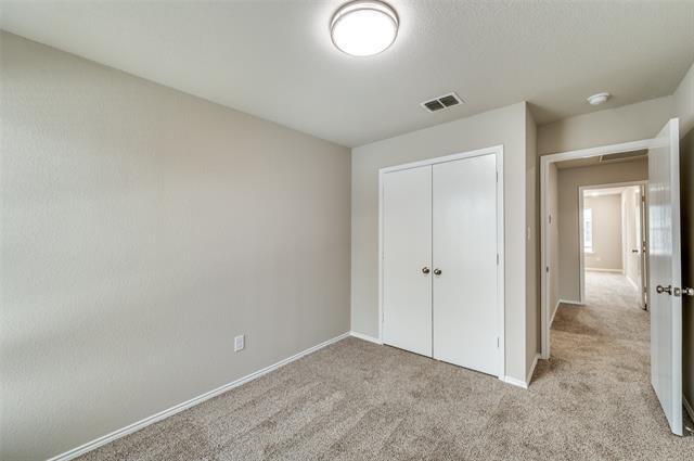 Building Photo - 5700 Giddyup Ln