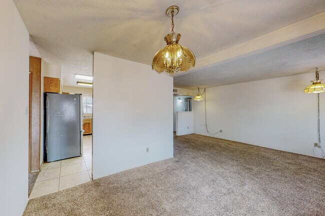 Building Photo - 7309 Coulson Dr NE