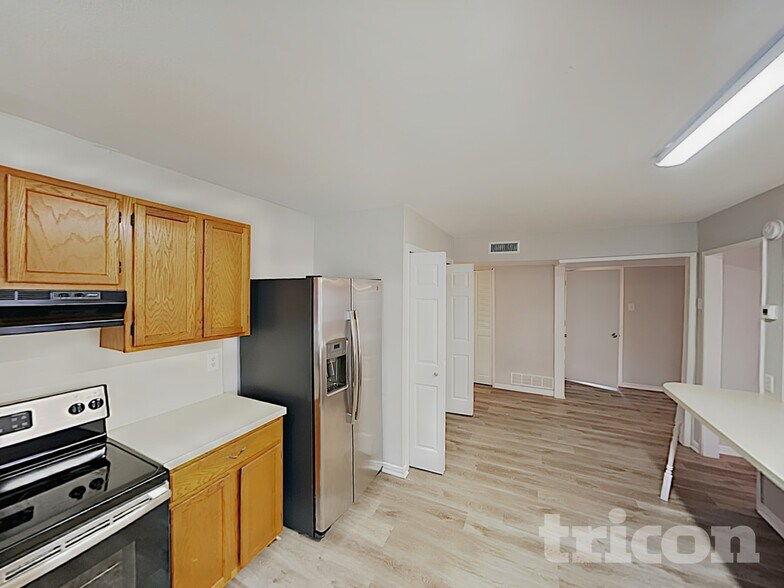 Building Photo - 4114 Hartford Dr