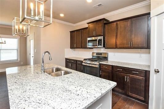 Building Photo - 15526 Ironcrest Dr NW