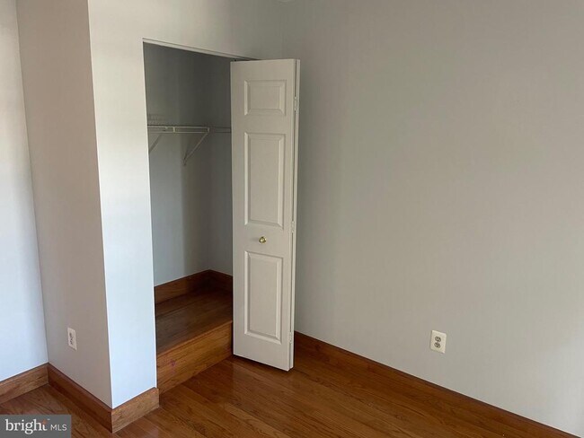 Building Photo - 3996 Royal Lytham Dr