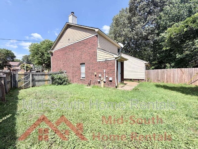 Building Photo - 6007 Hickory Cove