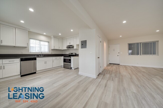 Building Photo - 20434 Cohasset St