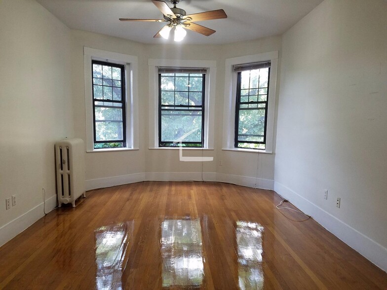Building Photo - 1412 Commonwealth Avenue