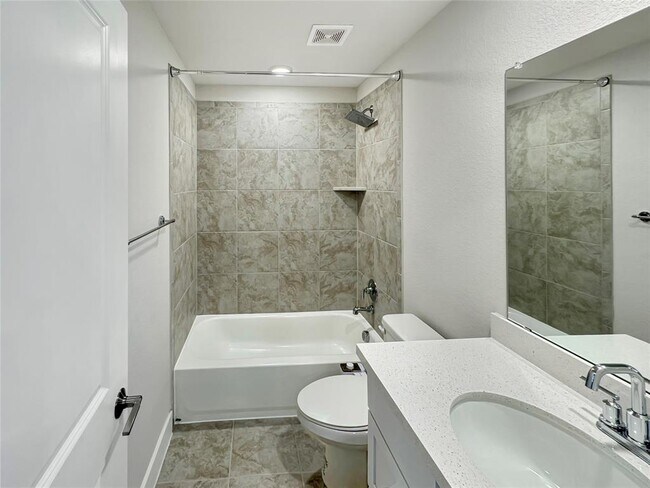 Building Photo - 1704 Carvin Wy