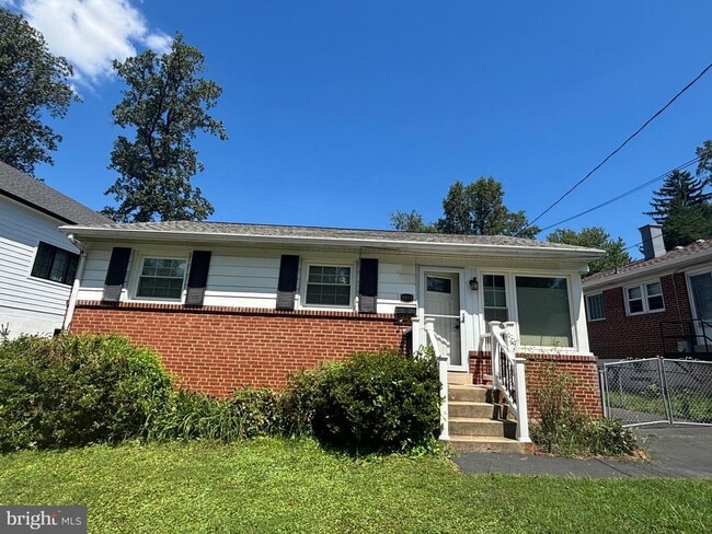 Building Photo - 3513 Anderson Rd