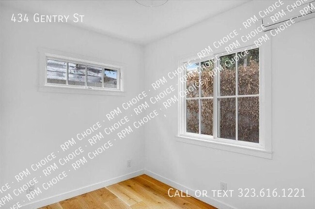 Building Photo - 434 Gentry St