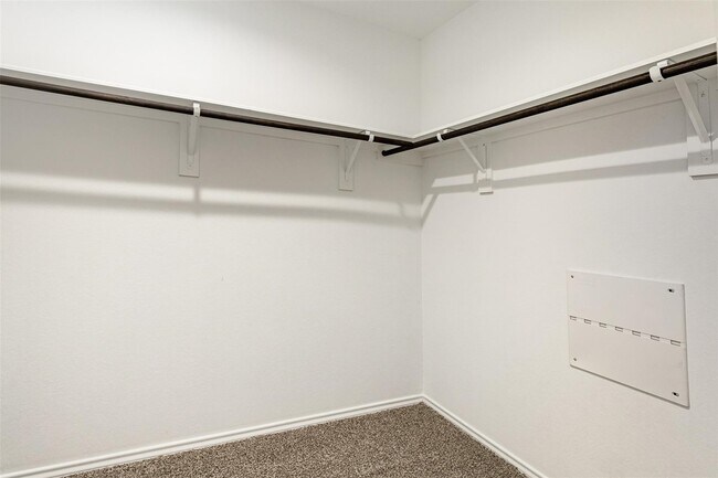 Building Photo - 21311 Violet Dusk Dr