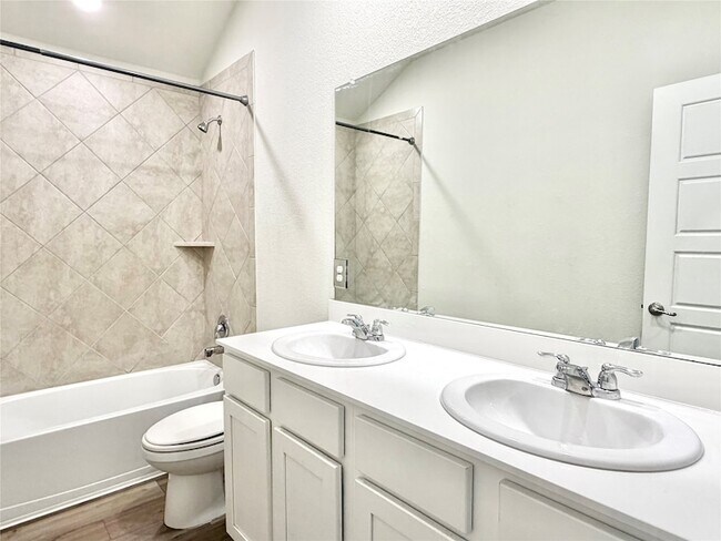 Building Photo - 4016 Spur Trail Dr