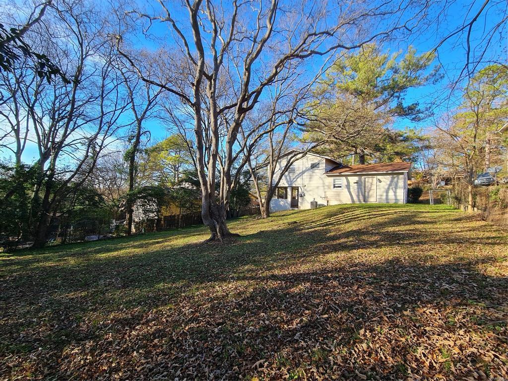 Building Photo - 1618 Midway St